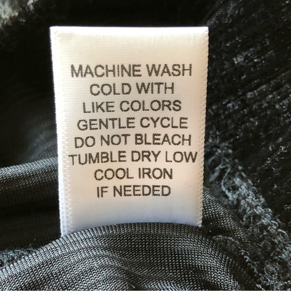 LaLaLand Creative Co Black Ribbed Long Sleeve Pullover Top Size Medium - Picture 4 of 5